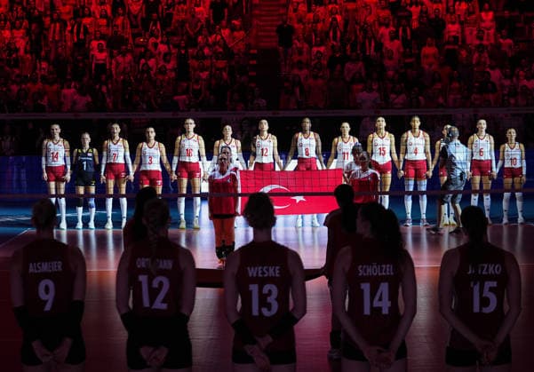 Turkiye v Germany - CEV EuroVolley 2026 ISTANBUL, TURKIYE - SEPTEMBER 3: Players are in line ahead of the CEV Women s European Volleyball Championship quarterfinal match between Turkiye and Germany at Sinan Erdem Sports Hall in Istanbul, Turkiye, on September 3, 2026. Esra Bilgin Anadolu Istanbul Turkey. Editorial use only. Please get in touch for any other usage.  Copyright: x2026xAnadoluxEsraxBilginx