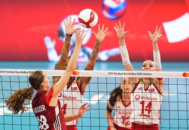 Turkiye v Germany - CEV EuroVolley 2026 ISTANBUL, TURKIYE - SEPTEMBER 3: Turkiye s Eda Erdem Dundar (14) and Melissa Teresa Vargas (4) in action against Germany s Leana Grozer (18) during the CEV Women s European Volleyball Championship quarterfinal match between Turkiye and Germany at Sinan Erdem Sports Hall in Istanbul, Turkiye, on September 3, 2026. Esra Bilgin Anadolu Istanbul Turkey. Editorial use only. Please get in touch for any other usage.  Copyright: x2026xAnadoluxEsraxBilginx