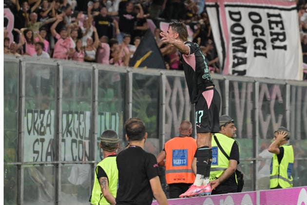Esultanza goal -3-2 Dennis Johnsen del Palermo durante la partita dei sedicesimi di finale di coppa Italia tra Palermo e Mantova allo stadio Renzo Barbera di Palermo Italia - GiovedÃ¬ 03 settembre 2026. - Calcio. (Foto di Giovanni Isolino Lapresse)  Copyright: xGiovannixIsolino LaPressex
