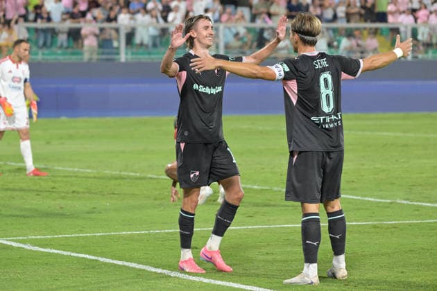 Esultanza goal -3-2 Dennis Johnsen del Palermo durante la partita dei sedicesimi di finale di coppa Italia tra Palermo e Mantova allo stadio Renzo Barbera di Palermo Italia - GiovedÃ¬ 03 settembre 2026. - Calcio. (Foto di Giovanni Isolino Lapresse)  Copyright: xGiovannixIsolino LaPressex
