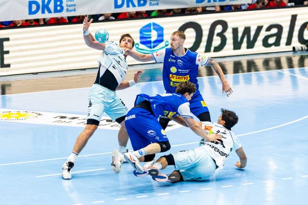 September 3, 2026, GER, Handball, Men, Season 26–27, Opel 1st Division, Matchday 2, ThSV Eisenach vs. HBW Balingen Weilstetten, Stefan Bauer (HBW Balingen Weilstetten), Tillman Leu (ThSV Eisenach), 99, Dominik Solak ThSV Eisenach,30, Yonatan Dayan HBW Balingen Weilstetten 99817 Eisenach Werner Assmann Halle Am Sportp Thuringia Germany