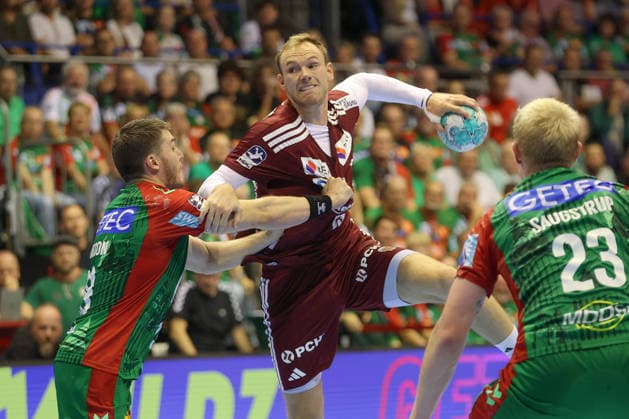 September 3, 2026, xtgx, Opel HBL Handball, SC Magdeburg vs. Füchse Berlin emspor, from left: Elvar Orn Jonsson (Magdeburg), 19 Mathias Gidsel (Berlin), 19: Tussle, duel, battle, tackle (Magdeburg)