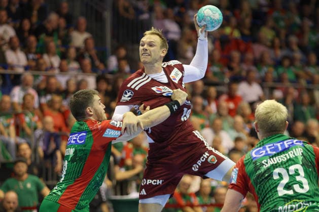 September 3, 2026, xtgx, Opel HBL Handball, SC Magdeburg vs. Füchse Berlin emspor, from left: Elvar Orn Jonsson (Magdeburg), 19 Mathias Gidsel (Berlin), 19: Tussle, duel, battle, tackle (Magdeburg)