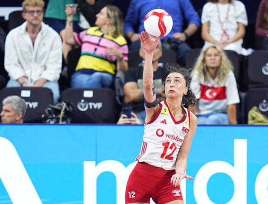 Turkiye v Germany - CEV EuroVolley 2026 ISTANBUL, TURKIYE - SEPTEMBER 3: Turkiye s Elif Sahin (12) is seen during the CEV Women s European Volleyball Championship quarterfinal match between Turkiye and Germany at Sinan Erdem Sports Hall in Istanbul, Turkiye, on September 3, 2026. Esra Bilgin Anadolu Istanbul Turkey. Editorial use only. Please get in touch for any other usage.  Copyright: x2026xAnadoluxEsraxBilginx