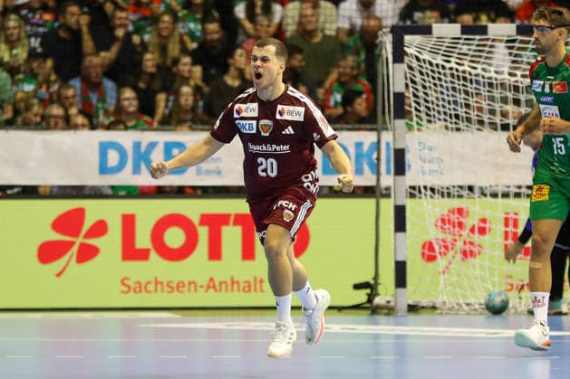 September 3, 2026, xgox, Handball Opel HBL SC Magdeburg vs. Füchse Berlin on emspor, from left: Tim Freihöfer (Berlin, 20) celebrating, goal celebration, cheering the goal, celebrating the goal, celebration in Magdeburg