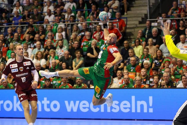 September 3, 2026, xgox, Handball Opel HBL SC Magdeburg vs. Füchse Berlin emspor, from left: Oscar Bergendahl (Magdeburg), No. 54, takes a shot, goal scorer, scores a goal, Magdeburg