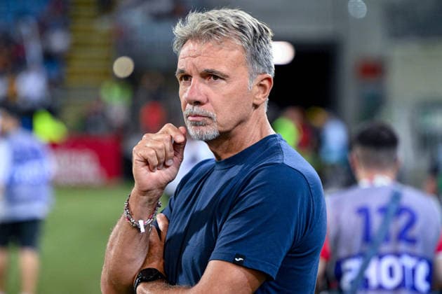 Hellas Verona s coach Marco Baroni during the Coppa Italia Frecciarossa soccer match between Cagliari Calcio and Hellas Verona at the Unipol Domus in Cagliari, Sardinia - Thursday 3rd september 2026. - Soccer  Copyright: xGianlucaxZuddas LaPressex
