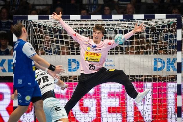 HANDBALL OPEL HBL THSV EISENACH HBW BALINGEN WEILSTETTEN ** FOR EDITORIAL PURPOSES ONLY ** EDITORIAL USE ONLY ** p September 3, 2026 Eisenach Handball Opel Handball 1 Bundesliga Season 2026–2027 Werner Assmann Hall Matchday 2 ThSV Eisenach vs. HBW Balingen Weilstetten In the photo: Goalkeeper Mats Grupe (No. 25) of ThSV Eisenach blocks a shot by Tobias Heinzelmann, No. 28, HBW Balingen Weilstetten, Germany, Thuringia, Eisenach. Copyright SaschaxFromm Copyright: SaschaxFromm doc87g1h81gqf91hyfi6rs6 ,EDITORIAL USE ONLY Copyright: SaschaxFromm