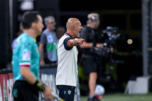 Cagliari s coach Giacomo Murelli during the Coppa Italia Frecciarossa soccer match between Cagliari Calcio and Hellas Verona at the Unipol Domus in Cagliari, Sardinia - Thursday 3rd september 2026. - Soccer  Copyright: xGianlucaxZuddas LaPressex
