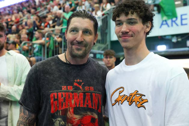 September 3, 2026, xtgx, Opel HBL Handball, SC Magdeburg vs. Füchse Berlin (emspor), from left: Stefan Kretzschmar, Elvis Ernesto Kretzschmar (Magdeburg)