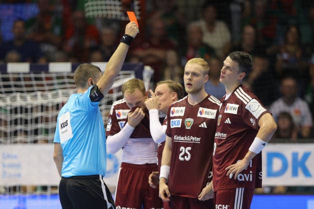 September 3, 2026, xtgx, Opel HBL Handball, SC Magdeburg vs. Füchse Berlin emspor, from left: Frederik Simak (Berlin), 9 red cards, sent off, Magdeburg