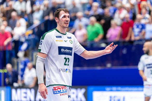 Jona Schoch of HSG Wetzlar, 22, looks frustrated and gestures. GER, TBV Lemgo Lippe vs. HSG Wetzlar, Handball, Bundesliga 1, Matchday 2, 2026–2027 season, September 3, 2026, GER, TBV Lemgo Lippe vs. HSG Wetzlar, Handball, 1st Bundesliga, Matchday 2, 2026–2027 season, September 3, 2026, Lemgo Copyright: xEibner-Pressefoto JanxRollingerx EP_JSK