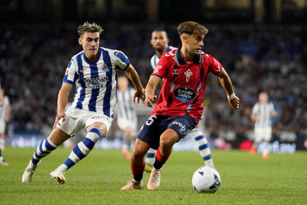 Alvaro Nunez seen during LaLiga EA Sports 26 27 game between teams of Real Sociedad and Celta Vigo (Mickael Ducint Ball Raw Images) San Sebastian Estadio Anoeta Spain Copyright: xMickaelxDucintx mickaelducint_RealSociedad_Celta449