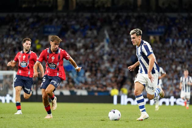 Ander Barrenetxea of Real Sociedad seen during LaLiga EA Sports 26 27 game between teams of Real Sociedad and Celta Vigo (Mickael Ducint Ball Raw Images) San Sebastian Estadio Anoeta Spain Copyright: xMickaelxDucintx mickaelducint_RealSociedad_Celta461