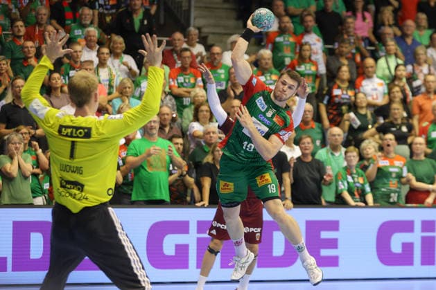 September 3, 2026, xtgx, Opel HBL Handball, SC Magdeburg vs. Füchse Berlin emspor, from left: Elvar Orn Jonsson (Magdeburg), 19 shots on goal, goal scorer, scores a goal, Magdeburg