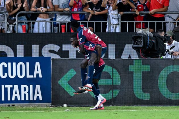 Cagliari s Paul Mendy celebrates after scoring the goal for 1-1 during the Coppa Italia Frecciarossa soccer match between Cagliari Calcio and Hellas Verona at the Unipol Domus in Cagliari, Sardinia - Thursday 3rd september 2026. - Soccer  Copyright: xGianlucaxZuddas LaPressex