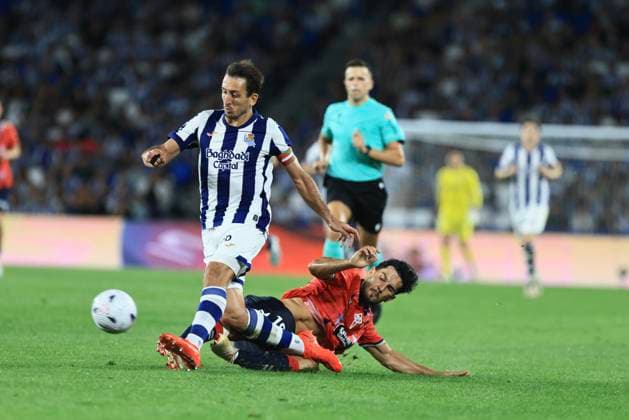 ESP LaLiga EA Sports Real Sociedad Celta de Vigo Mikel Oyarzabal of Real Sociedad and Yoel Lago of Celta de Vigo during the LaLiga EA Sports match between Real Sociedad and Celta de Vigo played at Anoeta Stadium in Gipuzkoa on September 3, 2026 in Spain, Gipuzkoa, Spain, Soccer Copyright: xAgenciaxLOFx