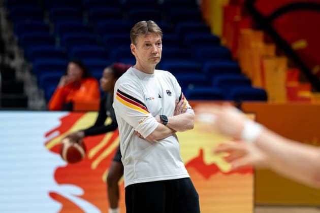 Germany Team Practice - FIBA Women s Basketball World Cup 2026. Head coach Olaf Lange is seen during practice of the Germany national team, Nationalteam at the FIBA Women s Basketball World Cup 2026 in Berlin, Germany, on September 3, 2026. Berlin Germany  Copyright: xMarcinxGolbax originalFilename:golba-germanyt260903_np2o6.jpg