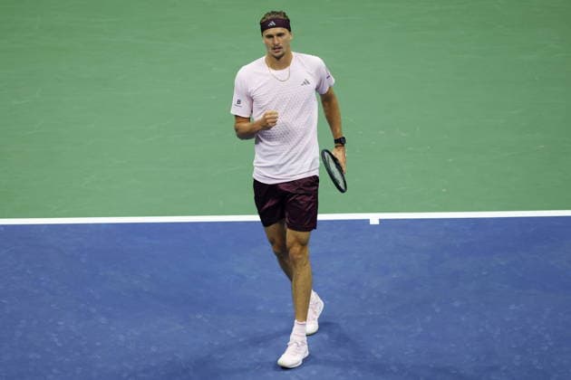 US Open tennis tournament - Day 5 Alexander Zverev of Germany in action against Quentin Halys of France during their Men™s Singles second round match at the US Open Tennis Championships in the USTA Billie Jean King National Tennis Center in Flushing Meadows, New York, USA, 03 September 2026. FLUSHING MEADOWS NEW YORK United States  Copyright: xBRIANxHIRSCHFELDx