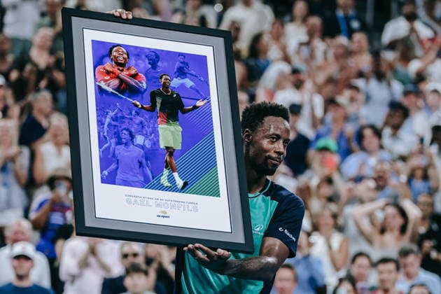 US Open tennis tournament - Day 5 Gael Monfils of France holds a framed photograph presented to him by the United States Tennis Association (USTA) honoring his retirement, following his men s singles second round match at the US Open Tennis Championships at the USTA Billie Jean King National Tennis Center in Flushing Meadows, New York, USA, 03 September 2026. The 2026 US Open runs from 23 August through 13 September. FLUSHING MEADOWS NEW YORK United States  Copyright: xOlgaxFedorovax