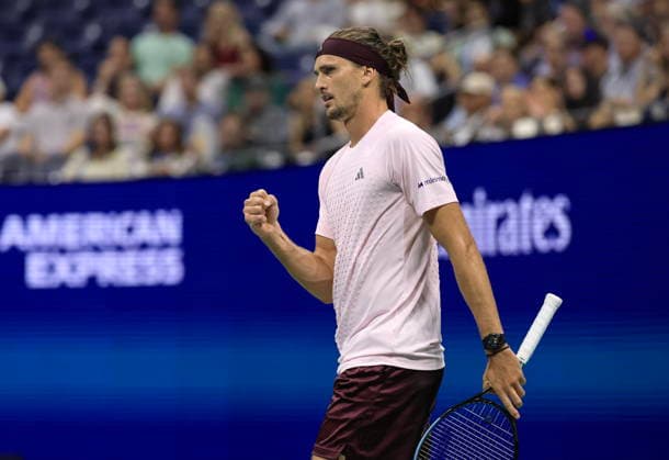 US Open tennis tournament - Day 5 Alexander Zverev of Germany gestures in his match against Quentin Halys of France during the Men s Singles second round of the US Open Tennis Championships in Flushing Meadows, New York, USA, 03 September 2026. FLUSHING MEADOWS NEW YORK United States  Copyright: xCRISTOBALxHERRERA-ULASHKEVICHx