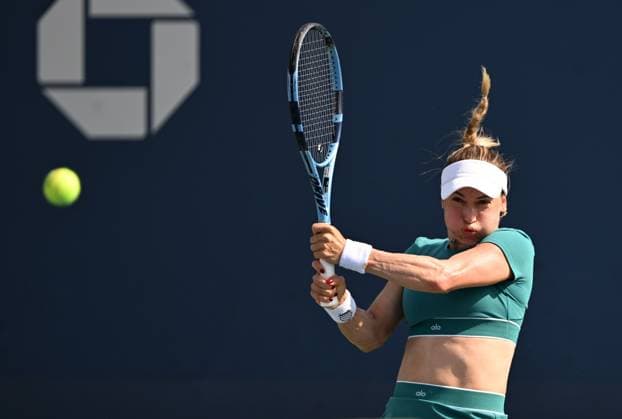 (260904) -- NEW YORK, Sept. 4, 2026 -- Yulia Putintseva returns a shot during the women s singles second round match betweetn Zheng Qinwen of China and Yulia Putintseva of Kazakhstan at the 2026 US Open tennis championships in New York, the United States, Sept. 3, 2026. ) (SP)U.S.-NEW YORK-TENNIS-US OPEN-WOMEN S SINGLES LixRui 