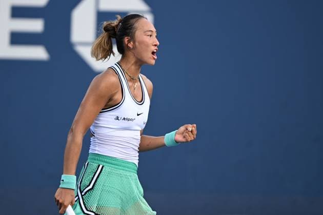 (260904) -- NEW YORK, Sept. 4, 2026 -- Zheng Qinwen celebrates during the women s singles second round match betweetn Zheng Qinwen of China and Yulia Putintseva of Kazakhstan at the 2026 US Open tennis championships in New York, the United States, Sept. 3, 2026. ) (SP)U.S.-NEW YORK-TENNIS-US OPEN-WOMEN S SINGLES LixRui 
