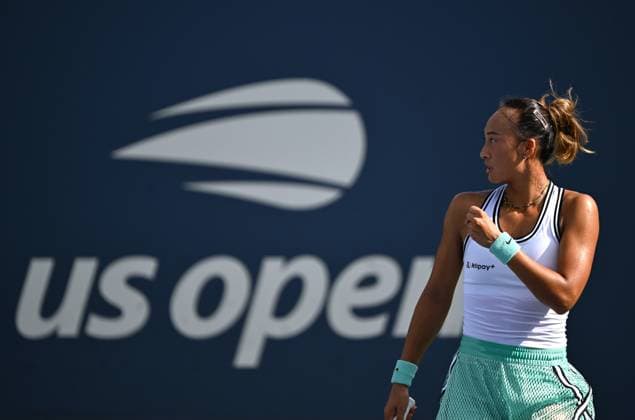 (260904) -- NEW YORK, Sept. 4, 2026 -- Zheng Qinwen celebrates during the women s singles second round match betweetn Zheng Qinwen of China and Yulia Putintseva of Kazakhstan at the 2026 US Open tennis championships in New York, the United States, Sept. 3, 2026. ) (SP)U.S.-NEW YORK-TENNIS-US OPEN-WOMEN S SINGLES LixRui 
