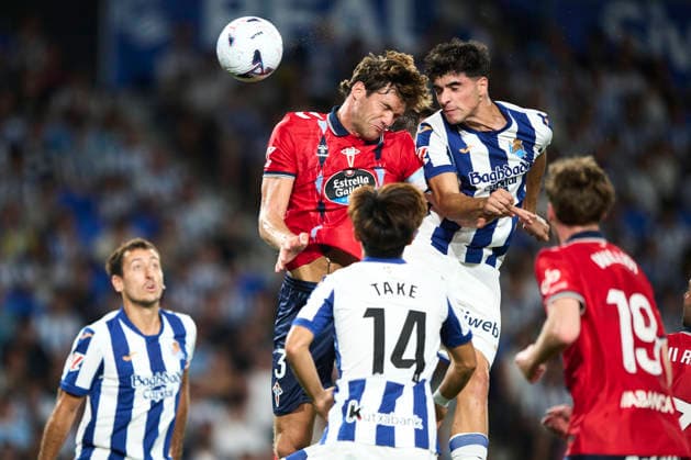 Real Sociedad v RC Celta de Vigo - LaLiga EA Sports 2026 27 Jon Martin of Real Sociedad and Marcos Alonso of RC Celta in action during the LaLiga EA Sports match between Real Sociedad and RC Celta at Estadio Anoeta in San Sebastian, Spain, on September 3, 2026. San Sebastian Spain  Copyright: xCesarxOrtizxGonzalezx originalFilename:ortizgonzalez-realsoci260903_np2DB.jpg