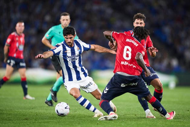 Real Sociedad v RC Celta de Vigo - LaLiga EA Sports 2026 27 Gonzalo Guedes of Real Sociedad and Ilaix Moriba of RC Celta in action during the LaLiga EA Sports match between Real Sociedad and RC Celta at Estadio Anoeta in San Sebastian, Spain, on September 3, 2026. San Sebastian Spain  Copyright: xCesarxOrtizxGonzalezx originalFilename:ortizgonzalez-realsoci260903_nprTC.jpg