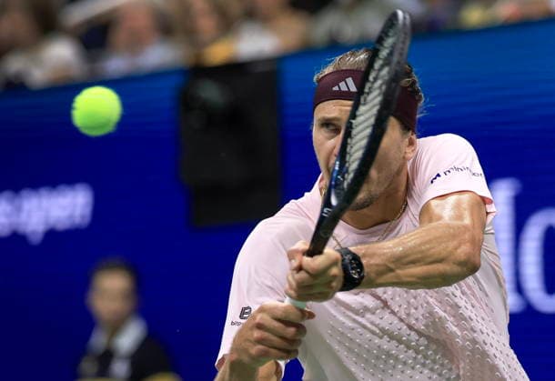 US Open tennis tournament - Day 5 epaselect Alexander Zverev of Germany in action against Quentin Halys of France during the Men s Singles second round of the US Open Tennis Championships in Flushing Meadows, New York, USA, 03 September 2026. FLUSHING MEADOWS NEW YORK United States  Copyright: xCRISTOBALxHERRERA-ULASHKEVICHx