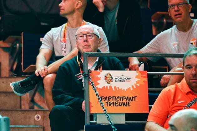 Australia v Puerto Rico - FIBA Women s Basketball World Cup 2026 BERLIN, GERMANY - SEPTEMBER 04 : Thibault Mike head coach of Belgium during the FIBA Women s Basketball World Cup group C phase match between Australia and Puerto Rico in Berlin on September 4, 2026 in Berlin, Germany, 04 09 2026 Berlin Germany  Copyright: xVincentxKalutx