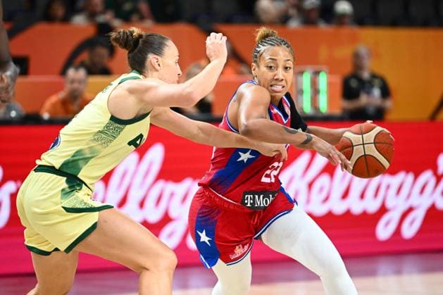 Australia v Puerto Rico - FIBA Women s Basketball World Cup 2026 BERLIN, GERMANY - SEPTEMBER 04 : Talbot Steph small forward of Australia fights for the ball with Guirantes Arella guard of Puerto Rico during the FIBA Women s Basketball World Cup group C phase match between Australia and Puerto Rico in Berlin on September 4, 2026 in Berlin, Germany, 04 09 2026 Berlin Germany  Copyright: xVincentxKalutx