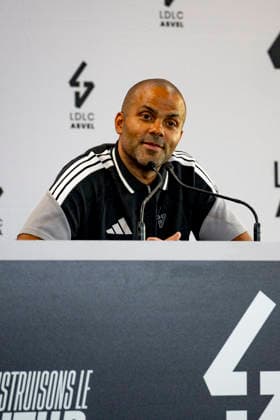 BASKETBALL : Tony Parker - LDCL ASVEL- Lyon (France) - 04 09 2026 Tony Parker en confÃ rence de presse Ã la Tony Parker Academy Ã Lyon le 04 09 2026. Photo Sandrine Thesillat PsNewZ  Copyright: xSandrinexThesillatx