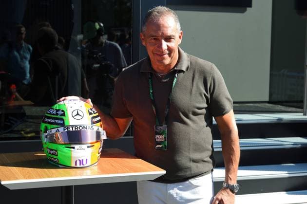 IPA88105850 - 12 Andre Kimi Antonelli (ITA) Mercedes-AMG PETRONAS Formula One Team. The image shows Marco Antonelli (ITA), Kimi’s father, looking at Kimi’s helmet during the FORMULA 1 PIRELLI ITALIAN GRAND PRIX, September 4–6, 2026, at the Monza Circuit, Monza(MB), Italy @livemedia giancarlo cattagni during the 2026 Italian Grand Prix, Formula 1 Championship in Italy, September 4, 2026  Copyright: xGiancarloxCattagni IPAxSportx xx 88105850