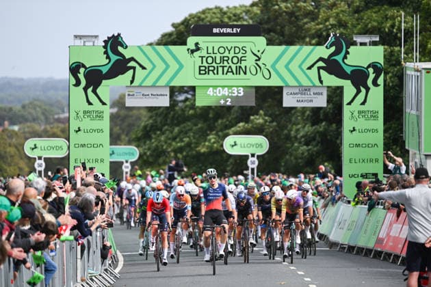 2026 Lloyds Tour of Britain Men Picture by Zac Williams SWpix.com - 04 09 2026 - Cycling - UCI ProSeries - 2026 Lloyds Tour of Britain Men - Stage 3: Hull to Beverly (194.1km) - Cycling Copyright: x xSWpix.comx(t axPhotographyxHubxLtd)xZacxWilliams SWpix.comx SWP-3030-22100