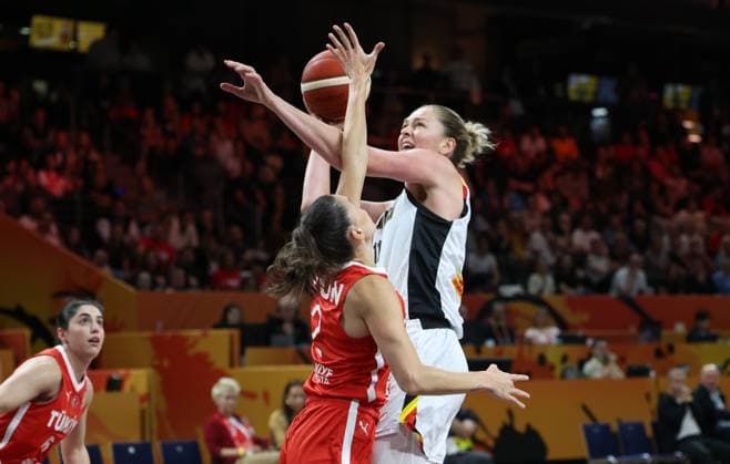 Belgium s Emma Meesseman fights for the ball during a game between Belgian national basketball team Belgian Cats and Turkey, game 1 of the group phase at the FIBA Women s Basketball World Cup, on Friday 4 September 2026, in Berlin, Germany. The FIBA Women s Basketball World Cup takes place in Berlin from 4 to 23 September 2026. VIRGINIExLEFOUR  x185240830x