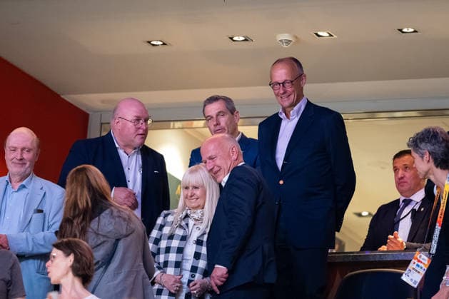 Bundeskanzler Friedrich Merz schaut zu, GER, Spanien vs. Deutschland, Basketball, FIBA Women s World Cup 2026, Gruppenphase, Spieltag 1, 04.09.2026 GER, Spanien vs. Deutschland, Basketball, FIBA Women s World Cup 2026, Spieltag 1, 04.09.2026 Berlin *** Chancellor Friedrich Merz watches, GER, Spain vs. Germany, Basketball, 2026 FIBA Women’s World Cup, Group Stage, Matchday 1, September 4, 2026, GER, Spain vs. Germany, Basketball, 2026 FIBA Women’s World Cup, Match Day 1, September 4, 2026, Berlin Copyright: xEibner-Pressefoto MaxxVincenx EP_MVN