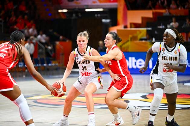 Belgium v Turkey - FIBA Women s Basketball World Cup 2026 BERLIN, GERMANY - SEPTEMBER 04 : Vanloo Julie guard of Belgium in action during the FIBA Women s Basketball World Cup group C phase match between Belgium and Turkey in Berlin on September 4, 2026 in Berlin, Germany, 04 09 2026 Berlin Germany  Copyright: xVincentxKalutx