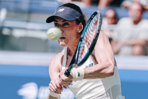 US Open tennis tournament - Day 6 Sorana Cirstea of Romania in action against Jasmine Paolini of Italy during the Women™s Singles round 3 of the US Open Tennis Championship at the USTA Billie Jean King National Tennis Center in Flushing Meadows, New York, USA, 04 September 2026. The 2026 US Open tournament runs from 23 August through 13 September. FLUSHING MEADOWS NEW YORK United States  Copyright: xOlgaxFedorovax
