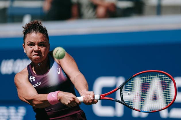 US Open tennis tournament - Day 6 Jasmine Paolini of Italy in action against Sorana Cirstea of Romania during the Women™s Singles round 3 of the US Open Tennis Championship at the USTA Billie Jean King National Tennis Center in Flushing Meadows, New York, USA, 04 September 2026. The 2026 US Open tournament runs from 23 August through 13 September. FLUSHING MEADOWS NEW YORK United States  Copyright: xOlgaxFedorovax