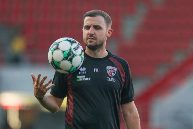 Ingolstadt, Germany, September 4, 2026, 3. Liga 2026–2027, Matchday 4: FC Ingolstadt 04 vs. Alemannia Aachen. Pictured: FCI Assistant Coach Fabian Reichelt during warm-ups. DFB and DFL regulations prohibit any use of photographs as image sequences and or quasi-video. Audi Sportpark Bayern Copyright: xFotostandx xSchäferx