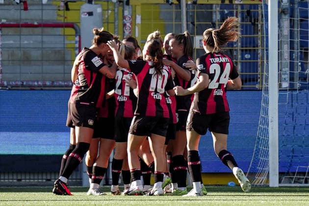 Deutschland: Fussball Saison 2026 2027 , Google Pixel Frauen-Bundesliga , 3. Spieltag , TSG 1899 Hoffenheim Frauen vs. Bayer 04 Leverkusen Frauen - Dietmar-Hopp-Stadion (Hoffenheim) : Tor und Torjubel zum 0:1, Tor, Torjubel, Jubel, Freude, Emotionen Hoffenheim Dietmar-Hopp-Stadion Deutschland Germany *** Germany Soccer Season 2026–2027, Google Pixel Women’s Bundesliga, Matchday 3, TSG 1899 Hoffenheim Women vs. Bayer 04 Leverkusen Women, Dietmar Hopp Stadium, Hoffenheim—Goal and goal celebration for the 0–1, Goal, Goal Celebration, celebration, joy, emotions, Hoffenheim, Dietmar Hopp Stadium, Germany Copyright: xBennetxLongx