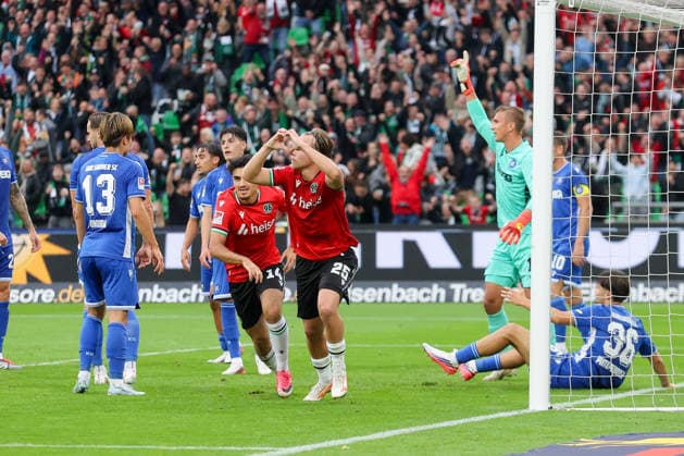 04.09.2026, xtgx, Fussball - 2.Bundesliga Hannover 96 - Karlsruher SC emspor, v.l. Jubel nach dem 1:0 durch Lars Gindorf (Hannover, 25) (DFL DFB REGULATIONS PROHIBIT ANY USE OF PHOTOGRAPHS as IMAGE SEQUENCES and or QUASI-VIDEO) Hannover *** September 4, 2026, xtgx, Soccer, 2. Bundesliga, Hannover 96 vs. Karlsruher SC, emspor; from left: Celebrations after Lars Gindorf’s 1–0 goal, Hannover, 25. DFL and DFB regulations prohibit any use of photographs as image sequences and or quasi-video, Hannover