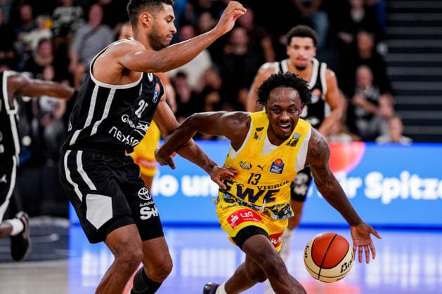 Basketball, friendly match, Veolia Towers Hamburg v EWE Baskets Oldenburg