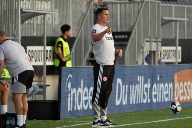 September 4, 2026, xhfmx, Regionalliga Southwest soccer, Eintracht Frankfurt II vs. FC Astoria Walldorf; Patrick Glöckner, coach of Eintracht Frankfurt U21, gives instructions to his team in Dreieich