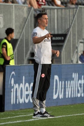 September 4, 2026, xhfmx, Regional League Southwest soccer, Eintracht Frankfurt II vs. FC Astoria Walldorf; Patrick Glöckner, coach of Eintracht Frankfurt U21, gives instructions to his team in Dreieich