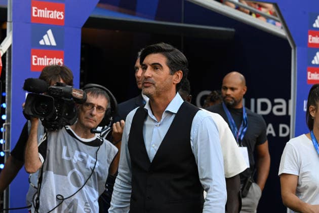 Football : Olympique Lyonnais v Auxerre - French ligue 1- 04 09 2026 Paulo FONSECA coach of Lyon during the French ligue 1 match between Olympique Lyonnais and Auxerre at Groupama Stadium Decines Charpieu Lyon on September 04, 2026 , France LYONFrance  Copyright: xMouradxAllilix