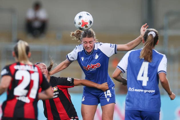Lisa Doorn (TSG Hoffenheim, 14) im Zweikampf mit Maja Sternad (Bayer 04 Leverkusen, 23), GER, TSG 1899 Hoffenheim vs. Bayer 04 Leverkusen, Fussball, Google Pixel Frauen-Bundesliga, 3. Spieltag, 2026 2027, 04.09.2026, DFL REGULATIONS PROHIBIT ANY USE OF PHOTOGRAPHS AS IMAGE SEQUENCES AND OR QUASI-VIDEO, GER, TSG 1899 Hoffenheim vs. Bayer 04 Leverkusen, Fussball, Google Pixel Frauen-Bundesliga, 3. Spieltag, 2026 2027, 04.09.2026 Hoffenheim *** Lisa Doorn (TSG Hoffenheim, 14) in a tackle with Maja Sternad (Bayer 04 Leverkusen, 23), GER, TSG 1899 Hoffenheim vs. Bayer 04 Leverkusen, soccer, Google Pixel Women’s Bundesliga, Matchday 3, 2026–2027, April 9, 2026, DFL regulations prohibit any use of photographs as image sequences and or quasi-video, GER, TSG 1899 Hoffenheim vs. Bayer 04 Leverkusen, Soccer, Google Pixel Women’s Bundesliga, Matchday 3, 2026–2027, September 4, 2026, Hoffenheim Copyright: xEibner-Pressefoto JanxPrihodax EP_JPA