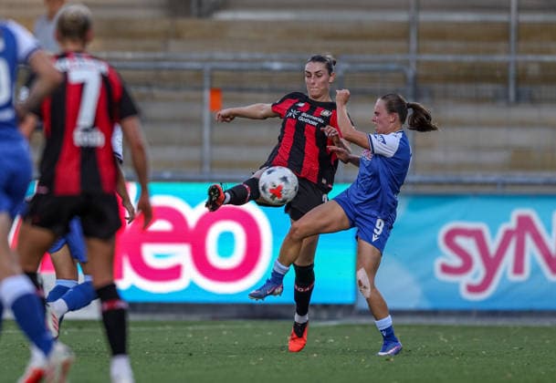 GER, Sinsheim, TSG Hoffenheim vs Bayer 04 Leverkusen, Google Pixel Frauen Bundesliga, Fussball, DFB, Spielzeit 2026 2027, Dietmar Hopp Stadion, 3. Spieltag im Bild v.l.: Selina Ostermeier (Bayer 04 Leverkusen Frauen 2), Marie Steiner (TSG Hoffenheim Frauen 9) DFB DFL REGULATIONS PROHIBIT ANY USE OF PHOTOGRAPHS AS IMAGE SEQUENCES AND OR QUASI-VIDEO, 04.09.2026 *** GER, Sinsheim, TSG Hoffenheim vs. Bayer 04 Leverkusen, Google Pixel Women s Bundesliga, Soccer, DFB, 2026–2027 Season, Dietmar Hopp Stadium, Matchday 3 in pictures: from left, Selina Ostermeier (Bayer 04 Leverkusen Women 2) and Marie Steiner (TSG Hoffenheim Women 9). DFB and DFL regulations prohibit any use of photographs as image sequences and or quasi-video, September 4, 2026 Copyright: HMBxMedia HendrikxHamelau